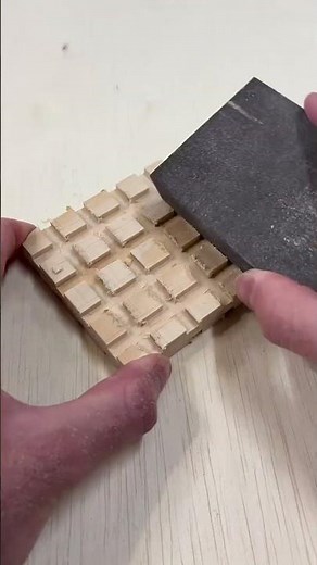 Making a coaster with my router jig #woodworking #shorts #woodworkingjig #coaster