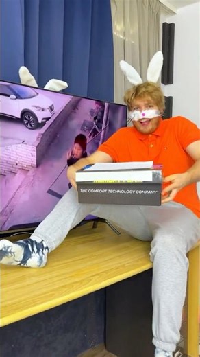 Bunny Step 🐰 Flying Slipper Throw Funny Fail Moment 😂 🩴