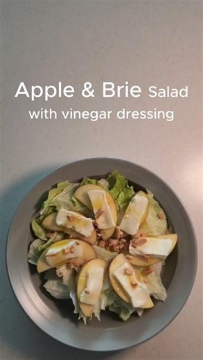 Apple and Brie salad #applesalad #brie #briecheese #vinegar #salad