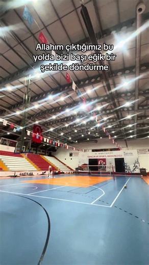#volleyball #ytdayibenionecikarnolur #footballplayer #football #volleyball