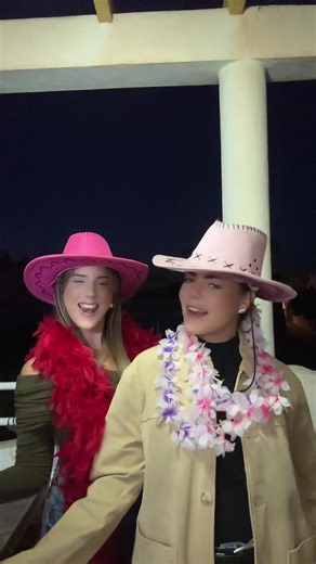 Videos de Alba Reche (@alba_reche) con “sonido original - PiZzA 🍃”