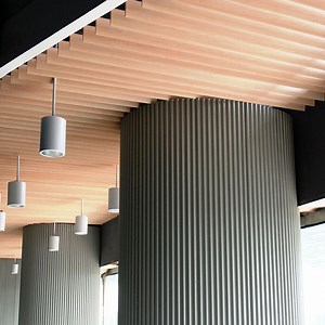 [Hot Item] Simple Line Interior Decorative Timber Look Strip Ceiling