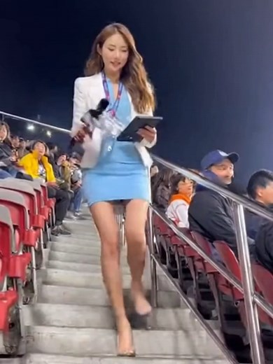 미니스커트 아나운서의 깜짝 카메라 현장