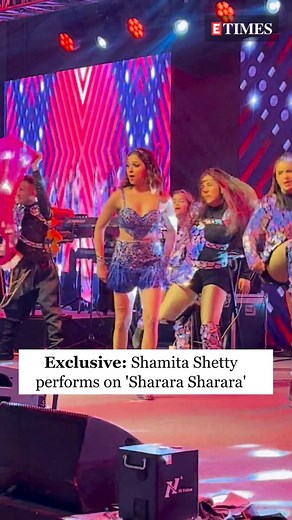 119K views · 1.1K reactions | Major nostalgia alert for the 90s kids as Shamita Shetty gives an electrifying performance on 'Sharara Sharara' at an event. #shamitashetty #shararasharara #bollywoodmusic | ETimes | Facebook