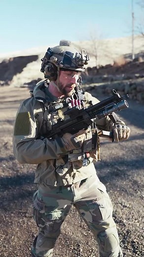 #specialforces #specialoperations #commando_fitness #commandos #mp5 #military #armyforever