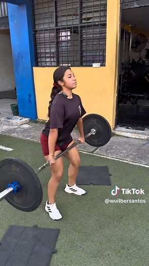 Cómo Realizar un Squat Clean en CrossFit