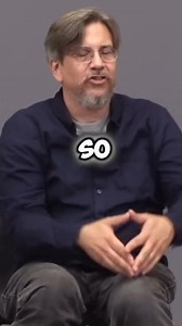 35K views · 489 reactions | The germans decide to use chemical weapons in verdun blin the first world war but it was really ineffective because if you throw a chemical bomb to a enemys position you have to wait that the gas disappears, till you wait the enemy will reinforce and so you did nothing #History #historytalk #historytok #historybyroy #worldwar1 #trench #military #war #germany #france #verdun #education #learnhistory #facts #geopolitics #politics #political | Roycasagranda | Facebook