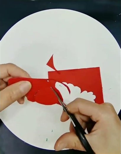 Butterfly Paper-cutting Art for Kids: Learn Easy DIY Crafts at Home