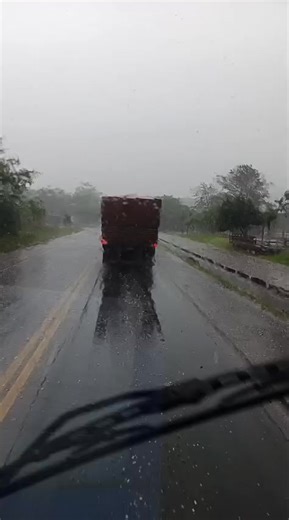 Máxima FM 107.5 on Reels