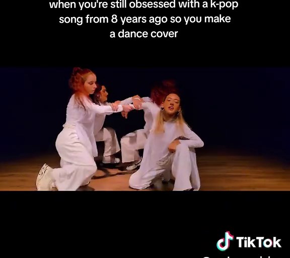 K-Pop Dance Cover of SEVENTEEN's Lilili Yabbay