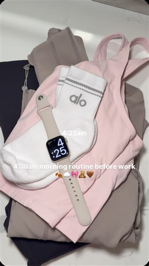 ANA♡ on Instagram: "4:25am productive fall morning routine ☁️🍂🕯️🧸 fall gym session → calming shower → skincare & glowy makeup → cozy breakfast · home sparkling with fall touches 🍂 warm fireplace glow before the world wakes up 🕯️ · #fallmorningroutine #cozylifestyle #softgirlvibes #fallaesthetic #morningmotivation #gymmorning fall morning routine, cozy morning vibes, 4 am fall routine, early gym workout, aesthetic fall morning, peaceful fall shower, skincare and glowy makeup, cozy robe break