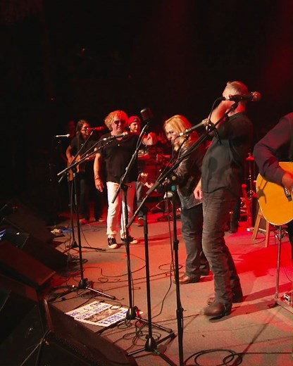 Incredible live performance of 'Piece Of My Heart' featuring James Hetfield, John Mayer, Tommy Lee, Sammy Hagar, Melissa Etheridge, Pat Monahan, Joe Satriani and more! | AXS TV