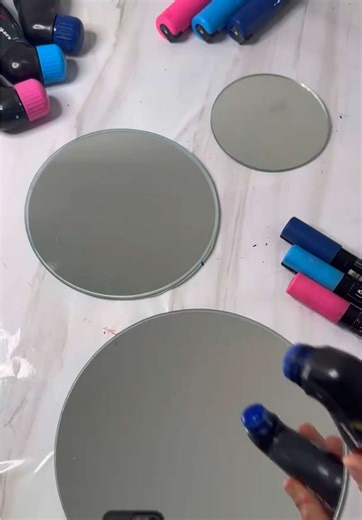 Craft Idea! 💡 3 Mirrors Intervention with Different Paint Markers! 🪞🎨 #artistomg #shorts #DIY