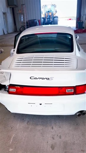 911 Carrera S 😍 Clear title on this 1997 993 911 Porsche Carrera S. Doesn’t get any better than a vintage Porsche to add to your collection. Add to your watch list now, this one is located in Austin, TX. Coming soon! #iaa #iaai #porsche911 #911CarreraS #porsche993 #Aircooledporsche #classic911 #porschenation 1997 Porsche 911 Carrera S Porsche 911 Carrera S 1997 Porsche 993 Carrera S 1997 Porsche 911 for sale Porsche 911 993 specs Porsche 911 993 Carrera S specs Porsche 911 993 air-cooled engine