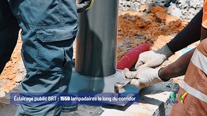 [Parlons BRT] 🗣 💬 Épisode 22, ➡️ « Eclairage public le long du corridor » ➡️ N’hésitez pas à nous suivre sur les ✅ réseaux sociaux (Facebook, Twitter, Instagram & LinkedIn) avec @brtdakar. 👍🏾 Vous allez adorer le BRT ! #cetud #kebetu #brtdakar #transporturbain #dakar #parlonsbrt #travauxbrt #travauxbrtdakar #busrapidtransit #travauxbusrapidtransit #senegal #transitpriority #masstransit #busonlylines #movepeoplenotcars | CETUD