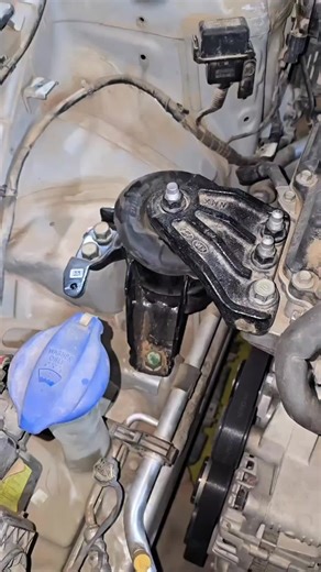 hyundai sonata engine mounting fix #DIY #garage #shorts #mechanic