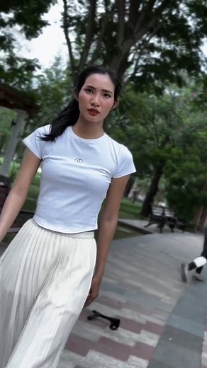 64K views · 550 reactions | Helping others matters more to her than rest #LemonTV #ContentCreator | Lemon TV | Facebook