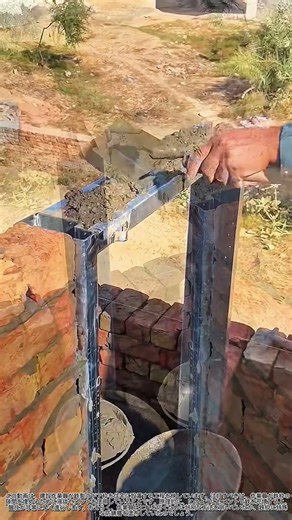 鉄製のドア枠を取り付ける