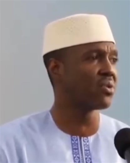 Le PM répond ghandi malien Mais la parole de ghandi m'a convaincu sans mentir | Arouna le sage 24