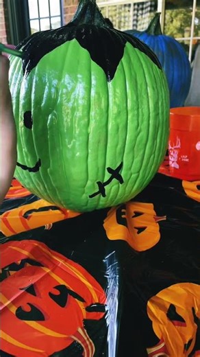 Soaking up fall because Christmas is on Saturday!! (for me anyways)🎃🎄