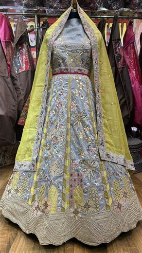 #bridallehenga#lehenga2026#chandnichowk#weddinglehenga#indianbride#sonusharmacollection#Unique🔥💫￼