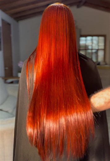 Cabello Cobrizo Brillante: Un Reto Logrado