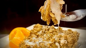 Cinnamon Roll Oatmeal
