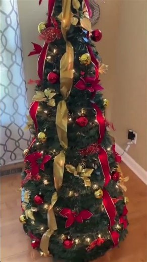 Pop Up Prelit Christmas Tree w/ Ornaments & Remote