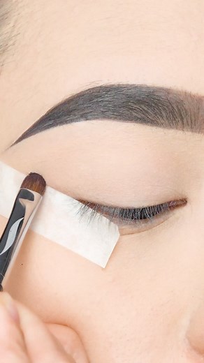 906K views · 7.7K reactions | Glamorous Eye Makeup Looks | Makeup Inspiration | Facebook