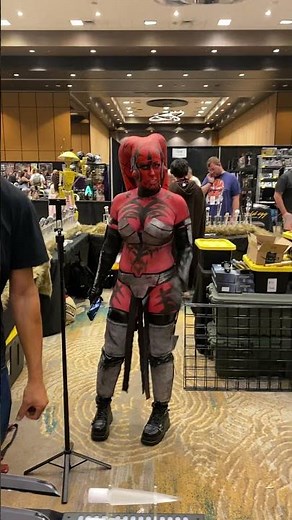 Darth Talon cosplay at ‪@RebelScumCon‬ celebrating #starwars