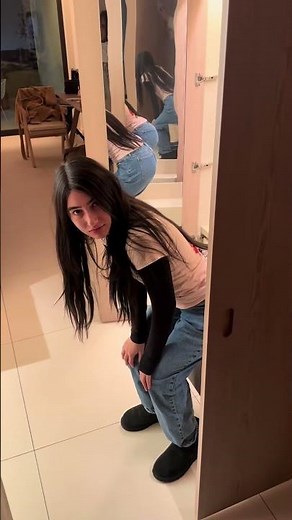 Caught her #pissdrawer @delilah raige #daisiesndeath #shorts