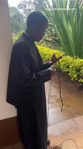 During his free time at Makarios III seminary, Seminarian Dominic Kipkirui from the Holy Diocese of #Eldoret in #kenya 🇰🇪 is focused on making komboskinis (Prayer Rope). His focus is not only productive but also helps him focus on his spiritual life by avoiding distractions of being idle. #easternorthodox #orthodox #viral #prayer #komboskini | Orthodoxia Post