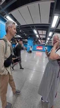 A Crying Tourist & I didn’t know what to do #chinatravel #american #chineseculture #tourist #canton