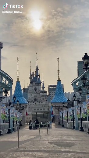 One day in Lotte World #한국 #로데월드 #trochoimaohiem #유학생 #habu_honw