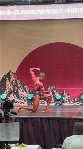 This was funDm for coaching#stage #classic #bodybuilding #posing #fyp