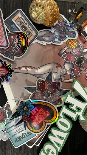 Here’s a preview of my first month of my sticker subscription! ❤️❤️ 𝐀𝐧𝐝 𝐢𝐭𝐬 𝐧𝐨𝐭 𝐭𝐨 𝐥𝐚𝐭𝐞 𝐭𝐨 𝐠𝐞𝐭 𝐲𝐨𝐮𝐫𝐬! This is also the only way to get a print/sticker form of the demogorgan pin up! https://www.patreon.com/7flowerArt (Link is also in bio) Email: 7flowertattoo@gmail.com | 7flower Tattoo