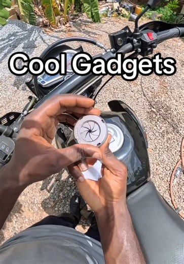 Review of the Cool Gadget: A 7/10 Rating