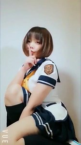 Sshhh! ... 👉 (Most of the lewds are actually shared in the group) 🤫 Some people are having trouble answering the question, but it's really very easy ! Who do you ❤️ ? | Nikumikyo きょう肉肉 - Rollroll