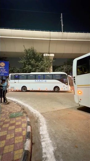 Volvo Multi-axle & Single Axle #automobile #bus #travel #publictransport #volvo #driver #shorts #ai