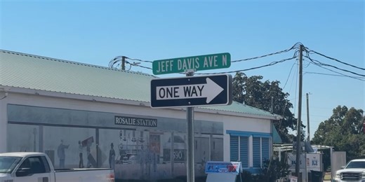 Long Beach plans new turning lane to ease congestion at busy intersection