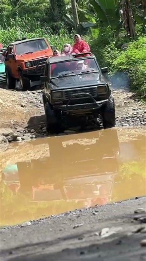 Belalang tempur Jeep adventure offroad Kemuning#truckoffroad #automobile #motoroffroad #mudding