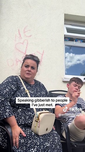 Guy Speaking Gibberish to Strangers | Funny Prank Video