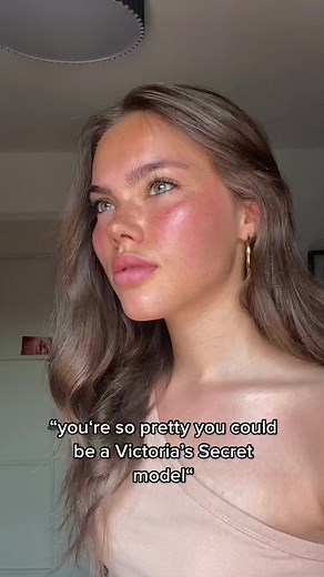 Transform into a Victoria's Secret Model with This Amazing Tutorial!