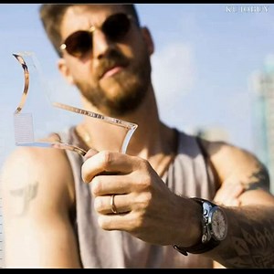 Beard Shaper with Inbuilt Comb for Precise Line Up and Edging - Barber Razor Compatible Tool for Styling and Shaping Facial Hair