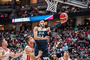 Headed down under on a high note! Highlights from the USA Men's National Team's 90-81 victory over Spain from the Honda Center in Anaheim, California 👇 The USA Men will head to Melbourne to take on the Boomers on Aug. 22 & 24 in tune-ups for the #FIBAWC in China. | USA Basketball