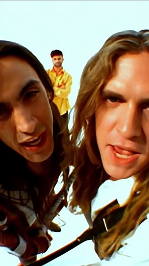 Taking you back to ’92 with “Rest In Peace” ✌️☮️ #TBT #ExtremeBand #NunoBettencourt #GaryCherone #PatBadger #PaulGeary