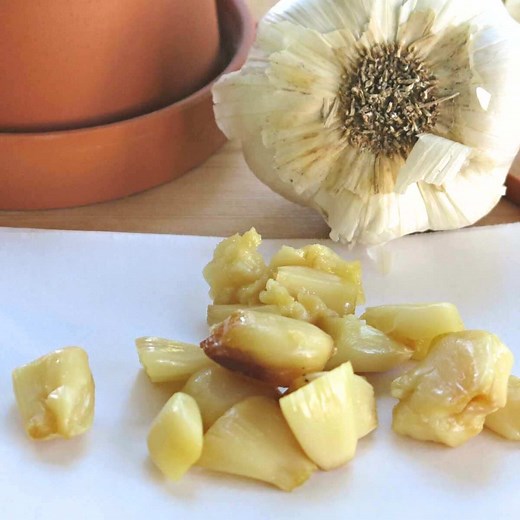 How to Roast Garlic Cloves and Freeze Them