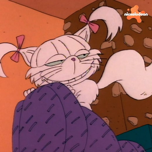 A Angélica e a Fluffy fizeram o Spike levar a culpa pelos pratos que foram quebrados, mas ele não vai deixar que os anjinhos também sejam intimidados pelas valentonas 🐶🦴 #OsRugrats #OMelhorDaNick | Nickelodeon em Português