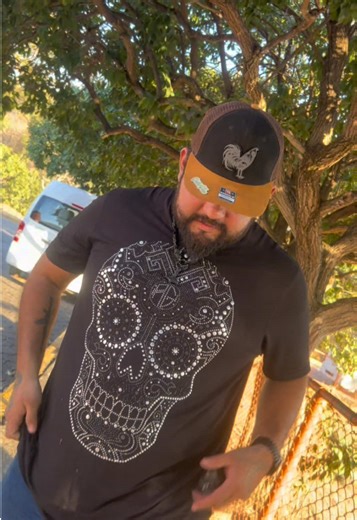 Déjate llevar por todo el sentimiento, en este momento estoy borracho y contento 😎 “So Fly” | Bachas APX Ft. Q-Azar 🔥 #Music #Rap #Reggae #HipHop #MusicaUrbana