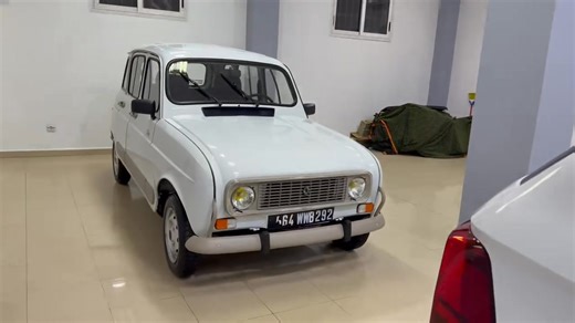 484K views · 11K reactions | سيارة Renault 4 GTL 1992 في الجزائر  Vidéo : Hamadis Auto | Showroom Voiture Algérie | Facebook